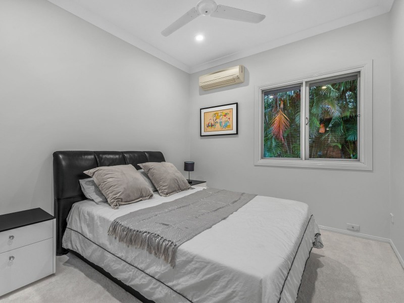 128 Kadumba Street, Yeronga QLD 4104