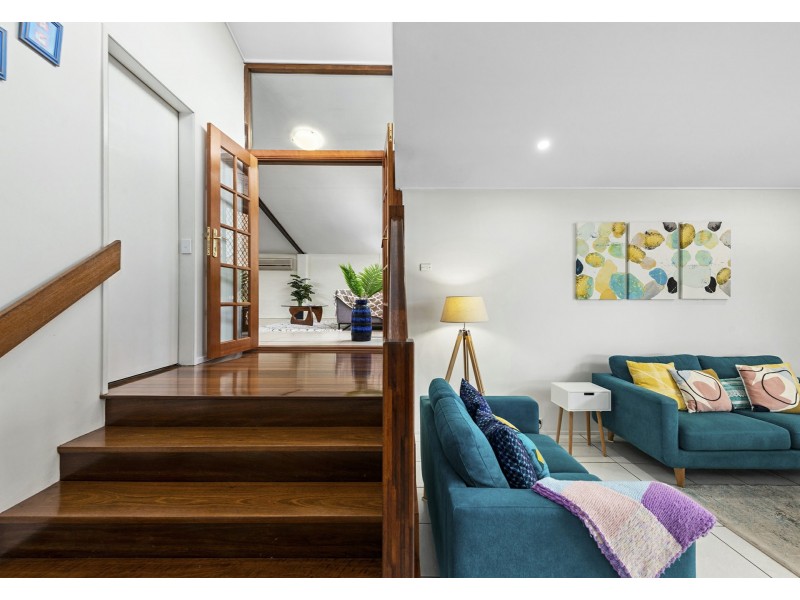 1 Truscott Street, Moorooka QLD 4105