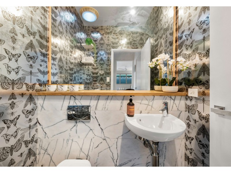 8 Rome Street North, Yeronga QLD 4104