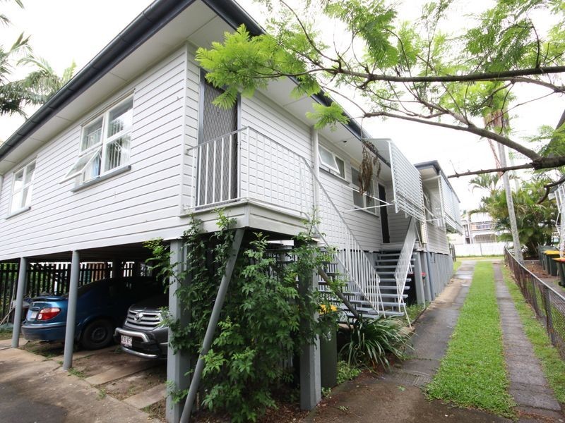 2/11 Louis Street, Annerley QLD 4103