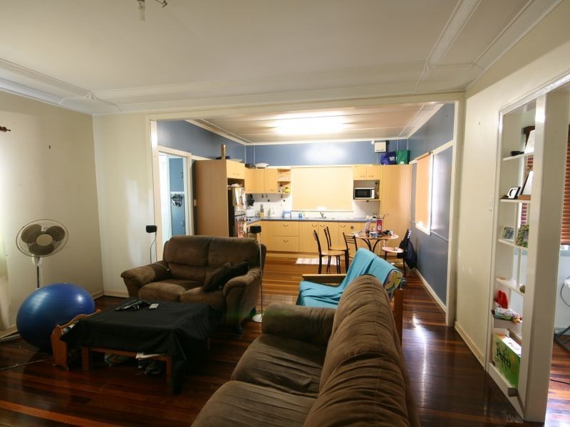 67 Sunshine Avenue, Tarragindi QLD 4121