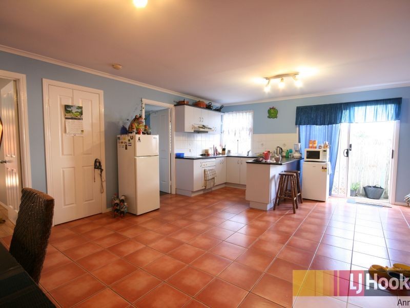 377 Fairfield Road, Yeronga QLD 4104