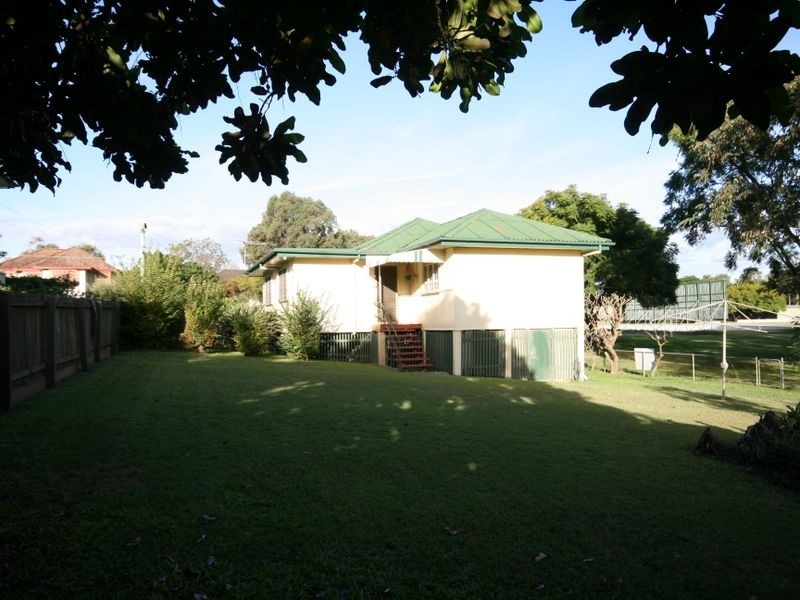 85 Turner Avenue, Fairfield QLD 4103