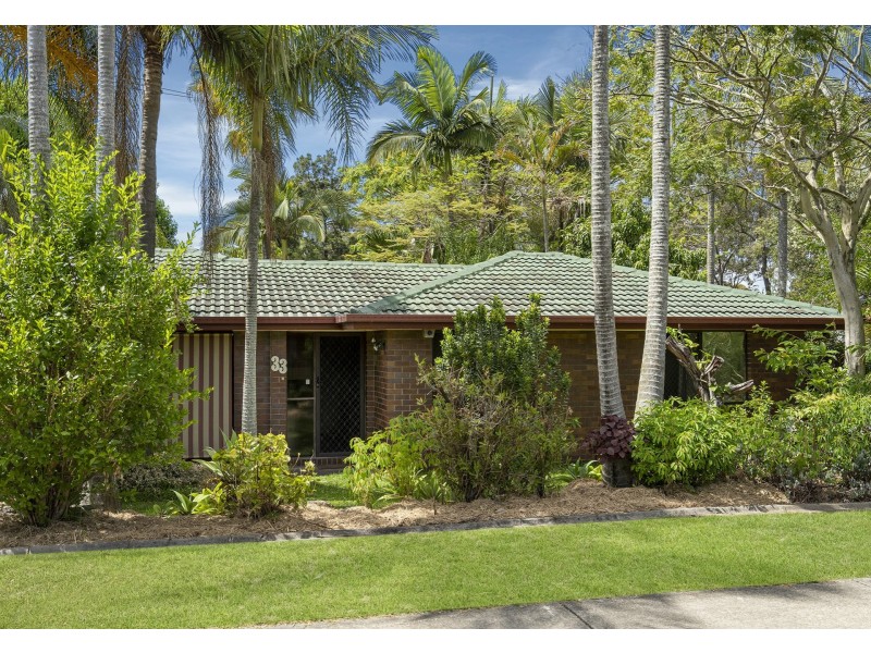 33 Bennett Drive, Regents Park QLD 4118
