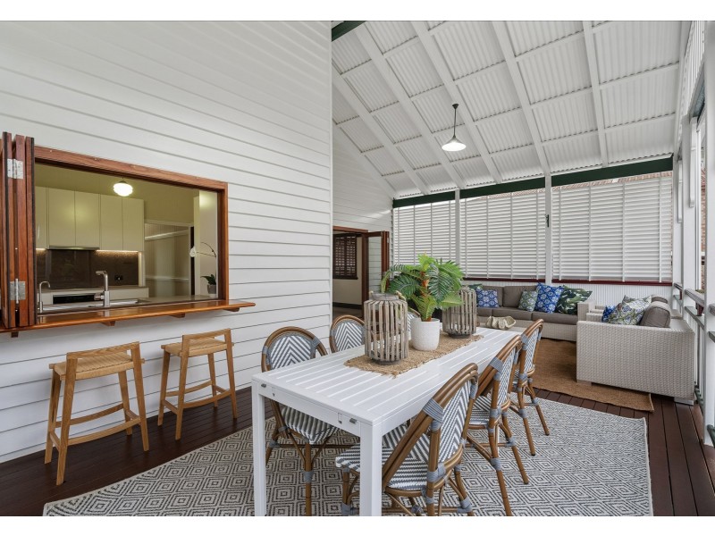 31 Crump Street, Holland Park West QLD 4121