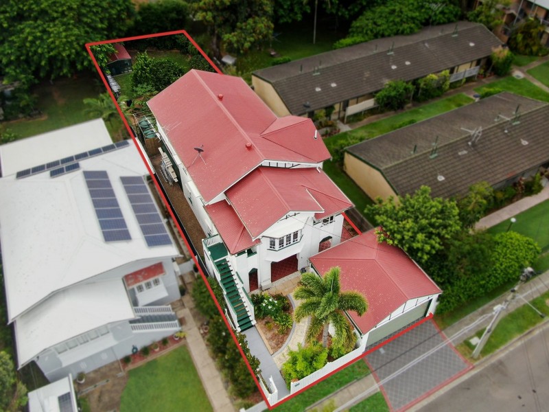 31 Crump Street, Holland Park West QLD 4121