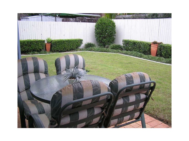 2/11 Dawson Street, Yeronga QLD 4104