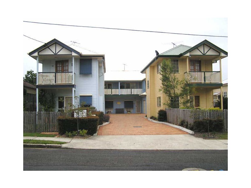 2/11 Dawson Street, Yeronga QLD 4104