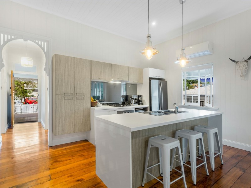 10 Julia Street, Wavell Heights QLD 4012