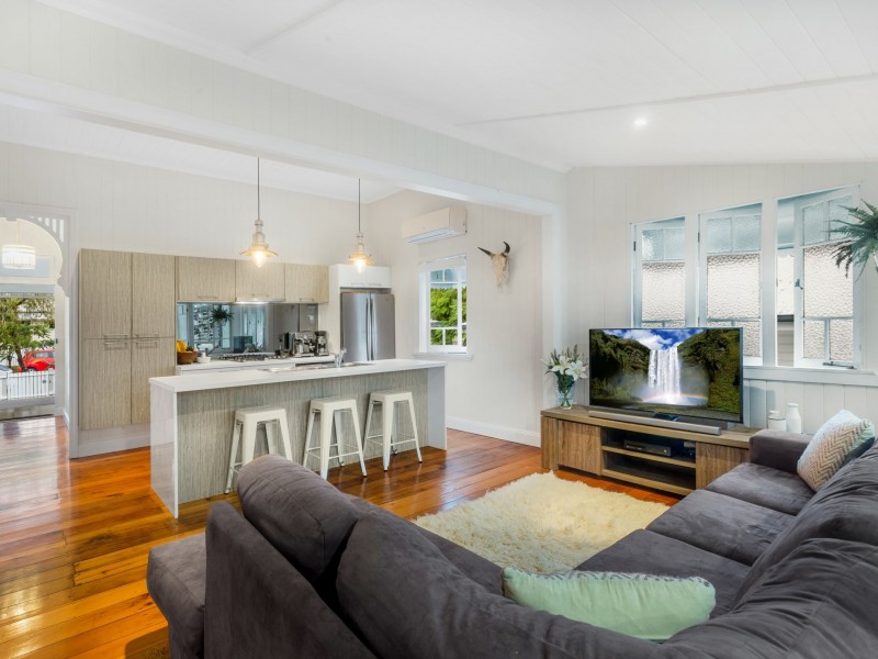 10 Julia Street, Wavell Heights QLD 4012