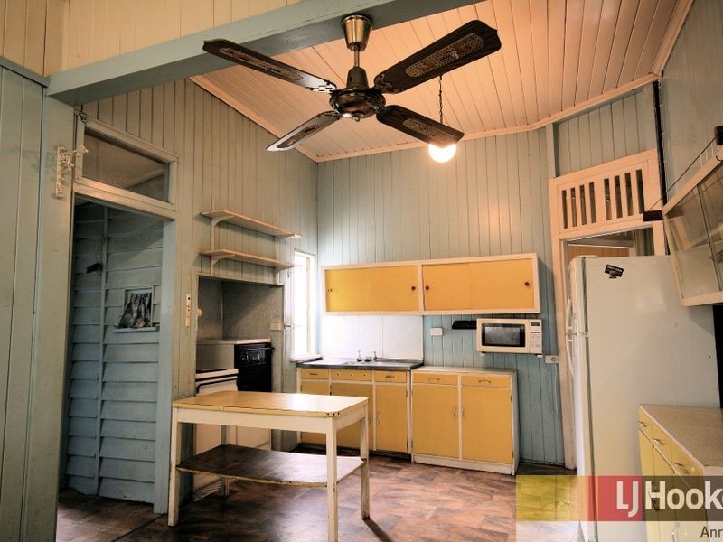 47 Macrossan Avenue, Norman Park QLD 4170
