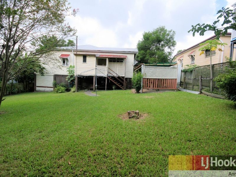 47 Macrossan Avenue, Norman Park QLD 4170