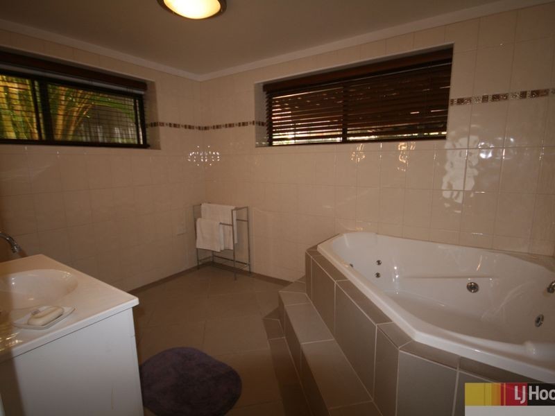 37 Marieander Street, Tarragindi QLD 4121