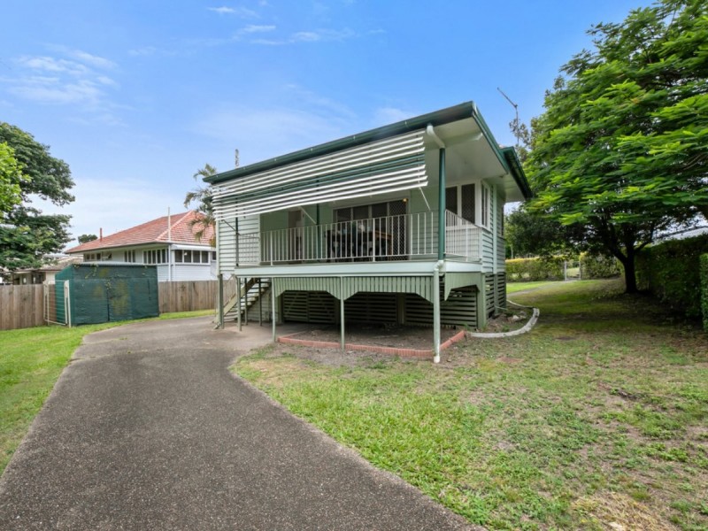 19 Crutchley Street, Fairfield QLD 4103