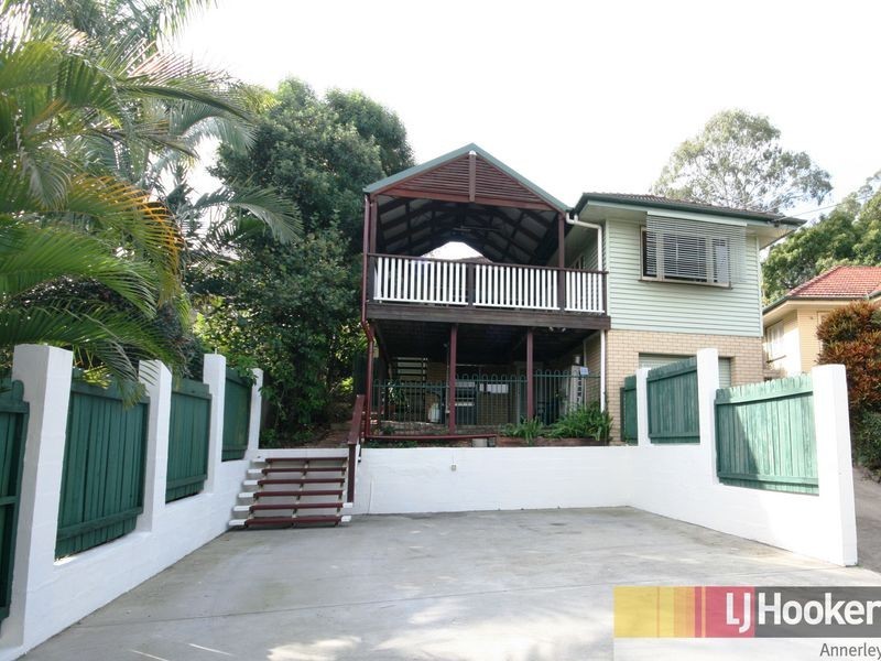 4 Dunstan Street, Moorooka QLD 4105