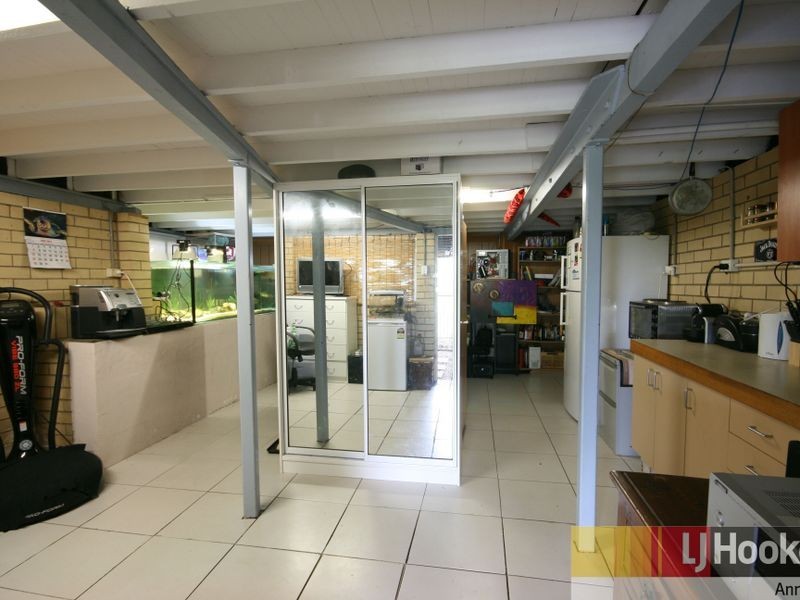 4 Dunstan Street, Moorooka QLD 4105