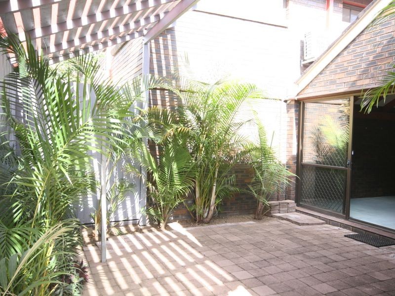 2/36 Yeronga Street, Yeronga QLD 4104