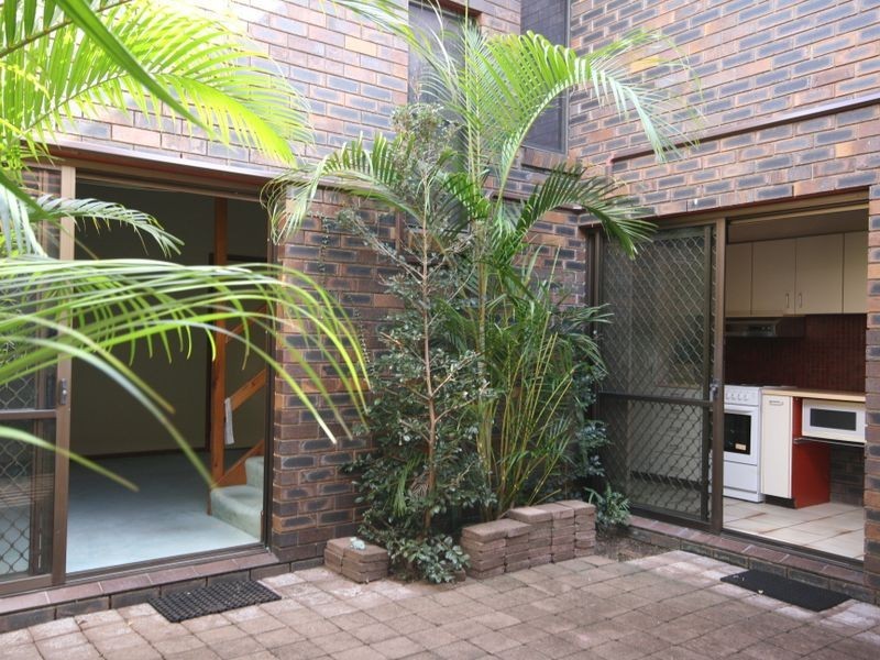 2/36 Yeronga Street, Yeronga QLD 4104