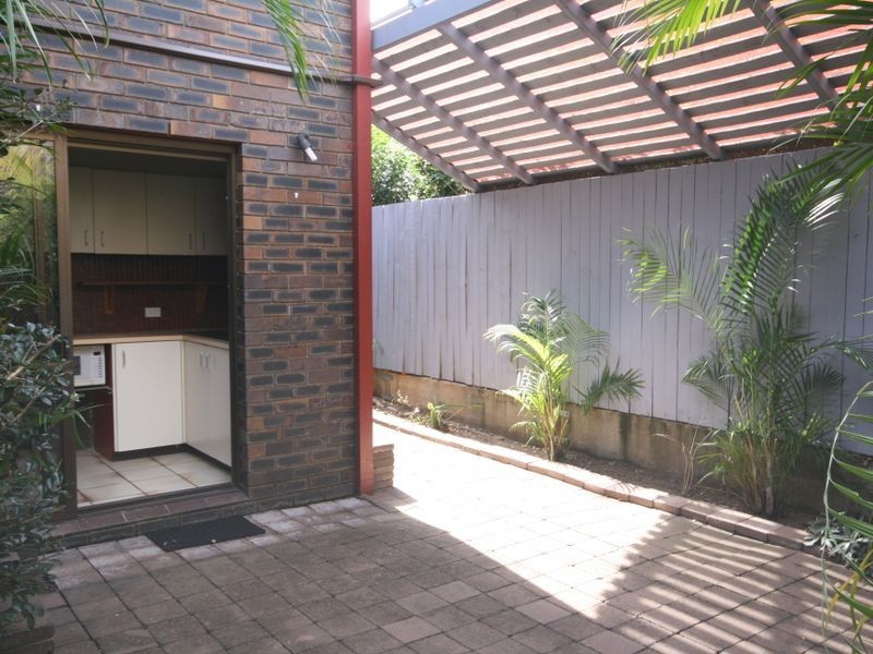 2/36 Yeronga Street, Yeronga QLD 4104