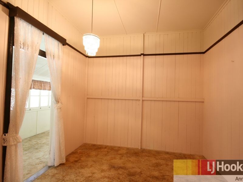 10 Woodville Place, Annerley QLD 4103