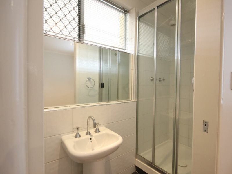 2/59 Livingstone Street, Yeerongpilly QLD 4105