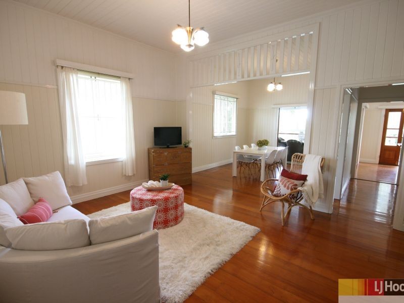 196 Ekibin Road East, Tarragindi QLD 4121