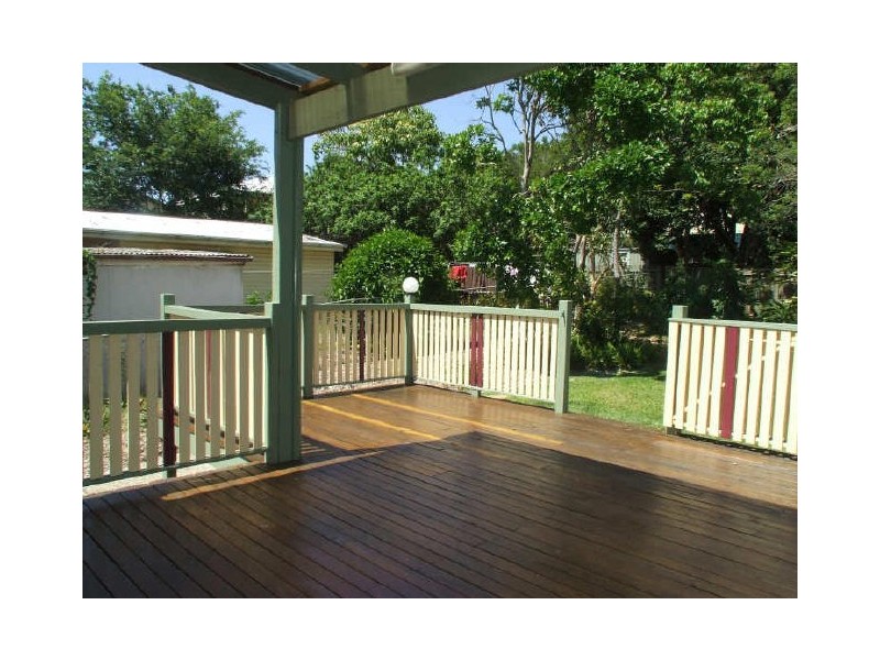 14 Caroline Street, Annerley QLD 4103