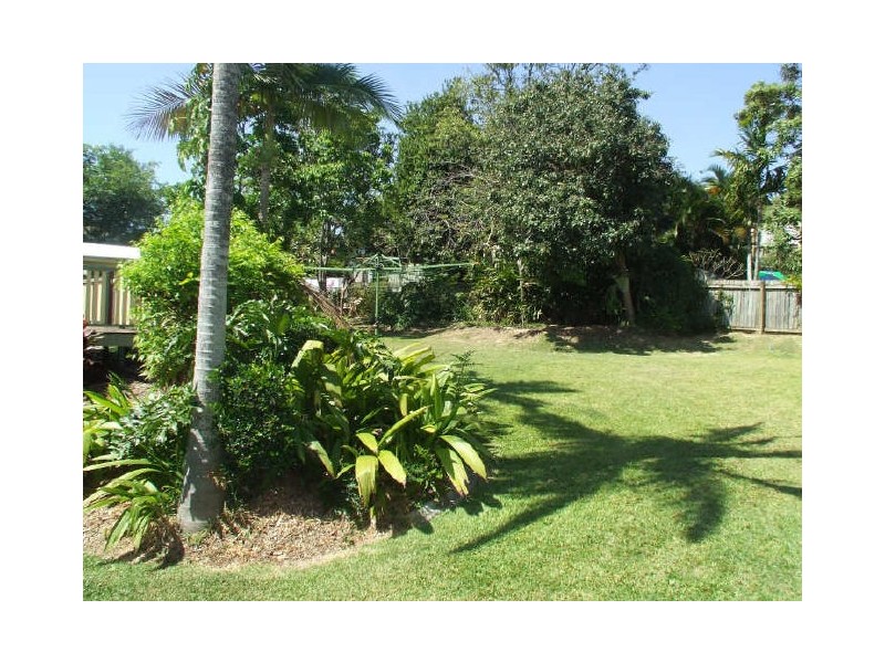 14 Caroline Street, Annerley QLD 4103