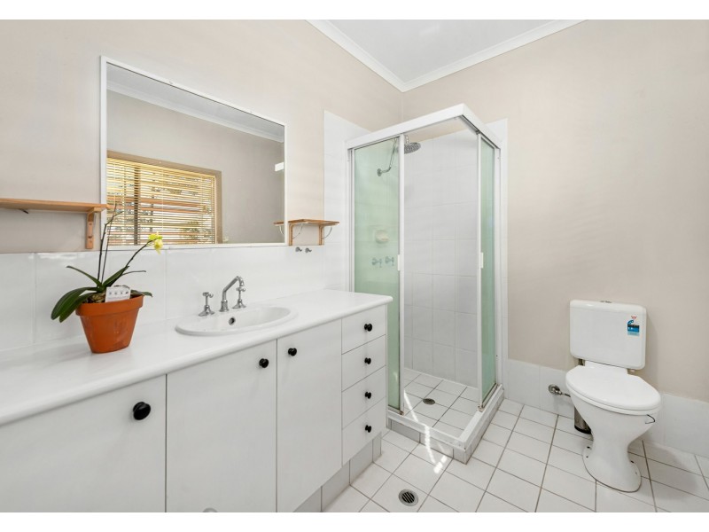 18 Robinson Street, Moorooka QLD 4105