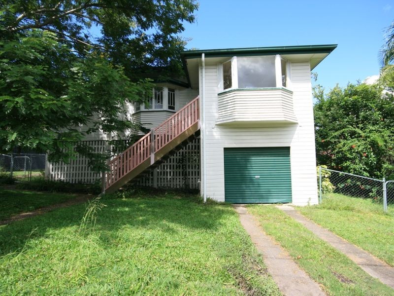 120 Waverley Street, Annerley QLD 4103