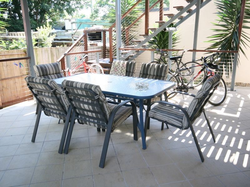 3 Caroline Street, Annerley QLD 4103