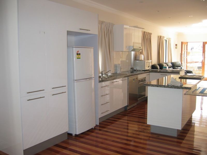 3 Caroline Street, Annerley QLD 4103