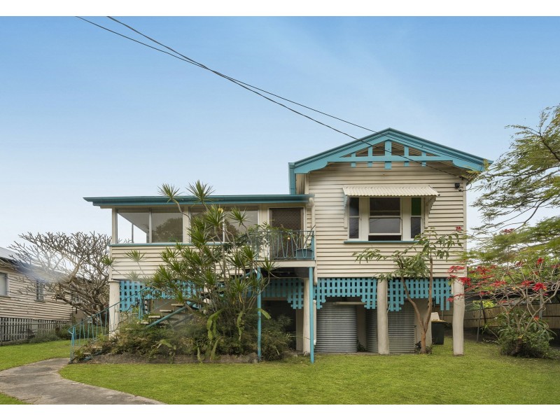 5 Fairview Street, Fairfield QLD 4103