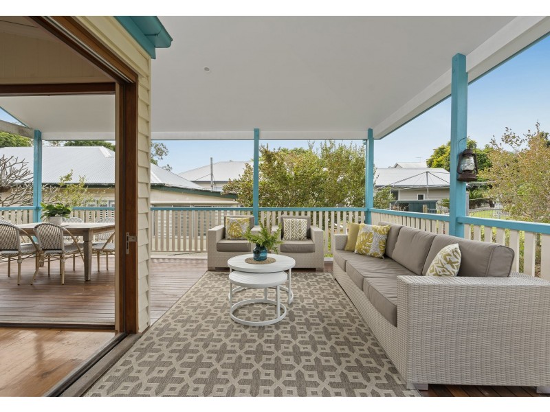 5 Fairview Street, Fairfield QLD 4103