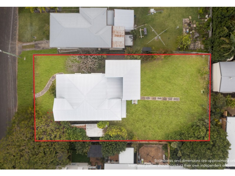 5 Fairview Street, Fairfield QLD 4103