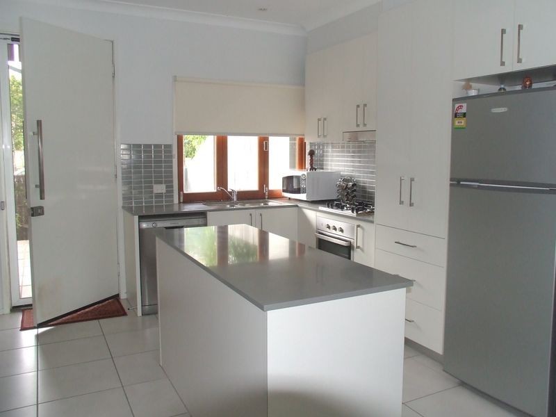 2/25 Christensen Street, Yeronga QLD 4104