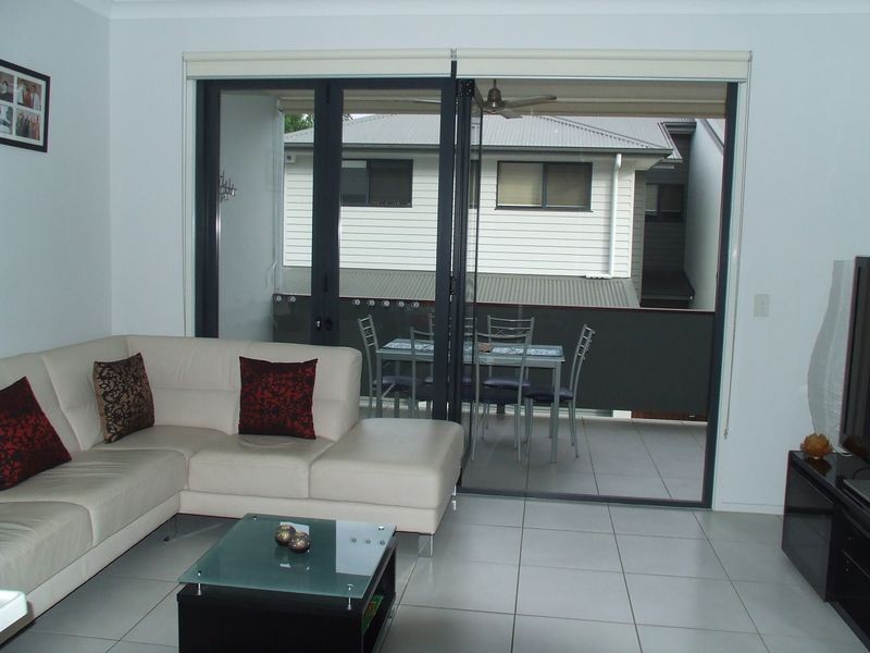 2/25 Christensen Street, Yeronga QLD 4104