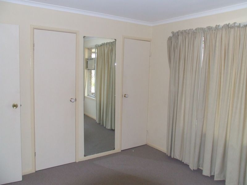 11 Dellwood Street, Nathan QLD 4111