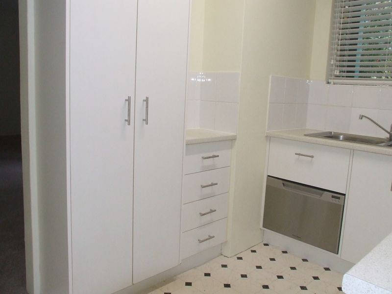 2/43 Victoria Street, Fairfield QLD 4103