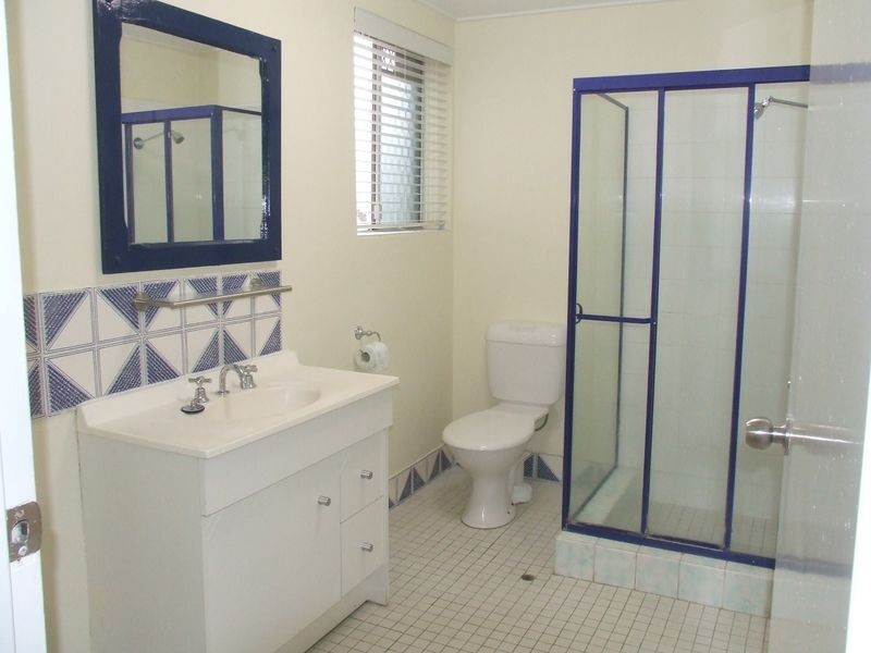 2/43 Victoria Street, Fairfield QLD 4103