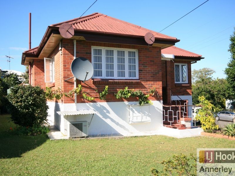 24 Luxworth Street, Moorooka QLD 4105