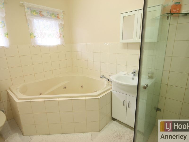 24 Luxworth Street, Moorooka QLD 4105