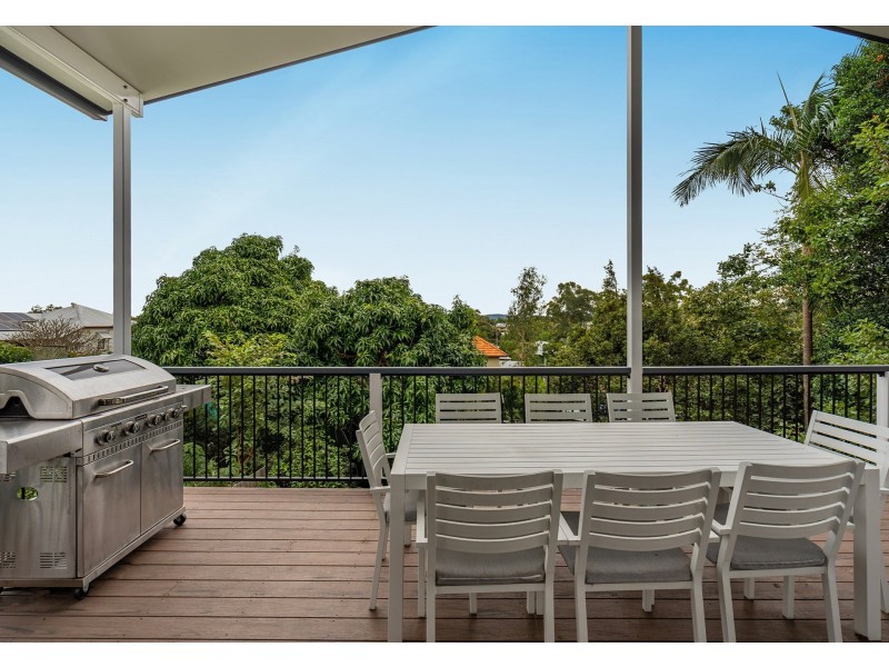 16 Wonderlost Outlook, Annerley QLD 4103