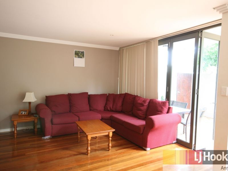 1/127 Ekibin Road, Annerley QLD 4103