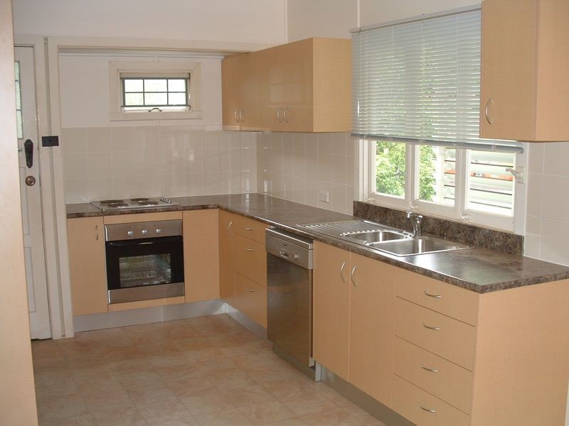 90 Bapaume Street, Holland Park West QLD 4121