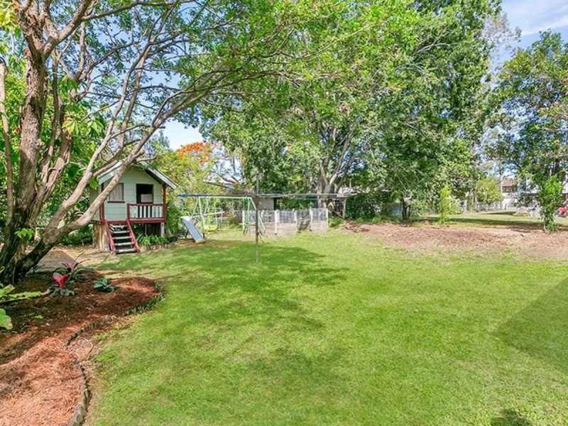 298 Fairfield Road, Yeronga QLD 4104