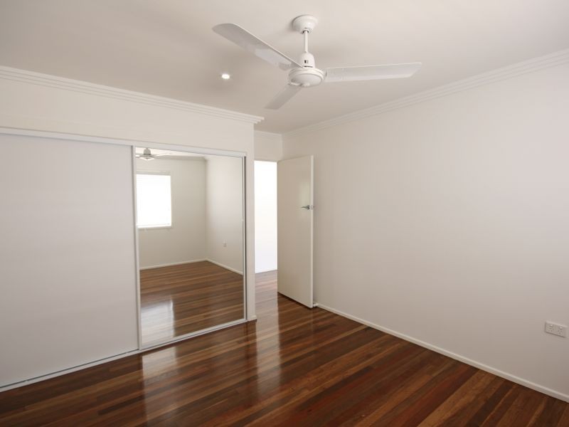 1/29 Cook Street, Yeronga QLD 4104