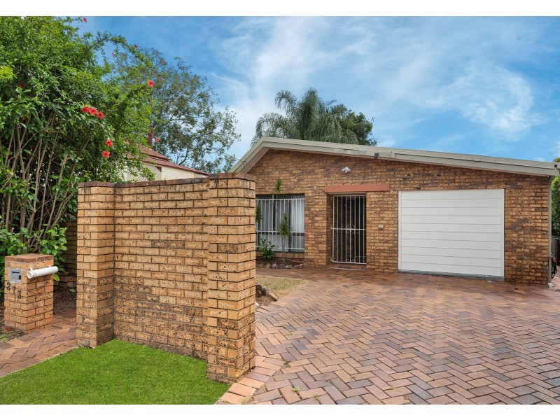 273 Oxley Road, Graceville QLD 4075