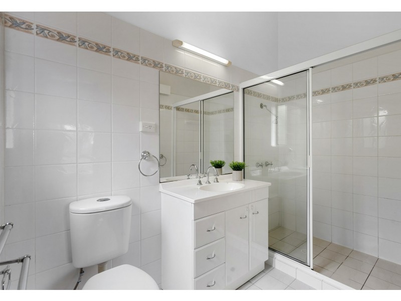 273 Oxley Road, Graceville QLD 4075