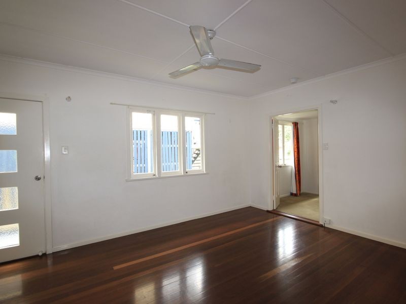 24 Darnley Street, Rocklea QLD 4106